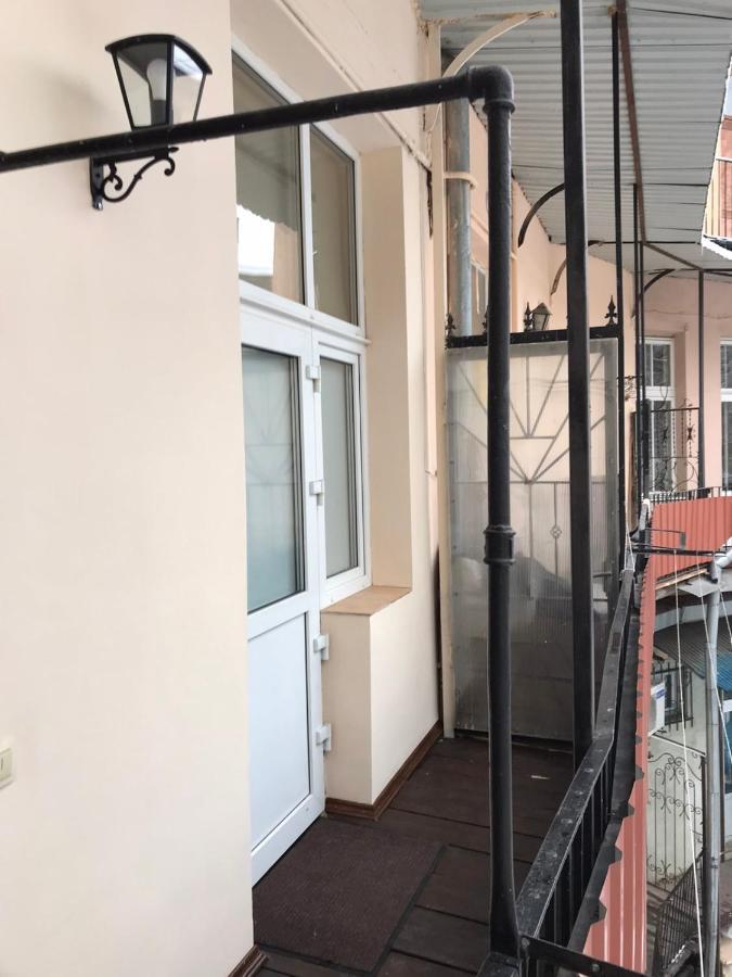 Apartments On Shevchenko Avenue Lviv Exterior foto